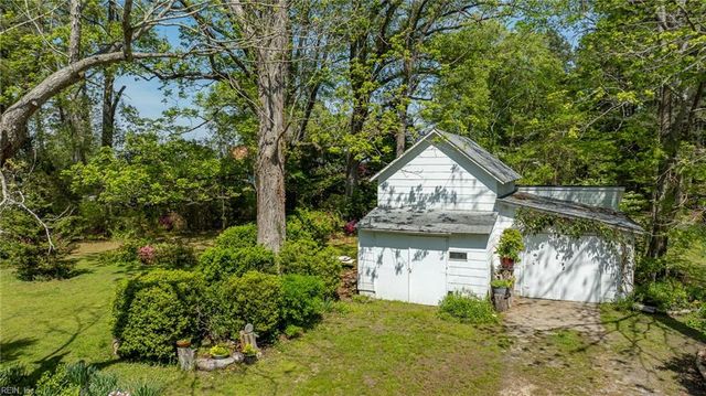 5556 Roanes Wharf RD, Gloucester, VA 23061