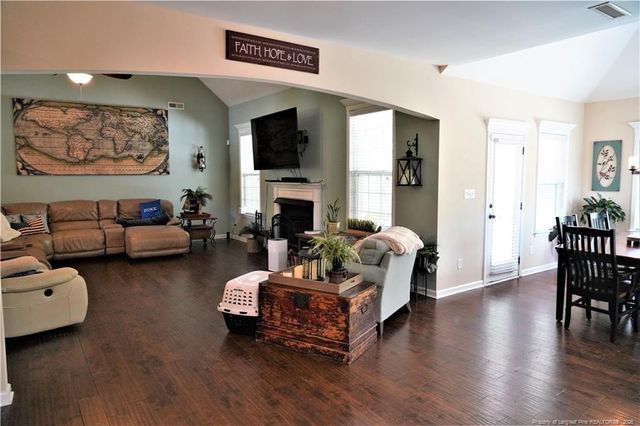930 Old Vander Road, Fayetteville, NC 28312