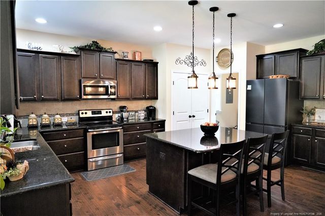 930 Old Vander Road, Fayetteville, NC 28312