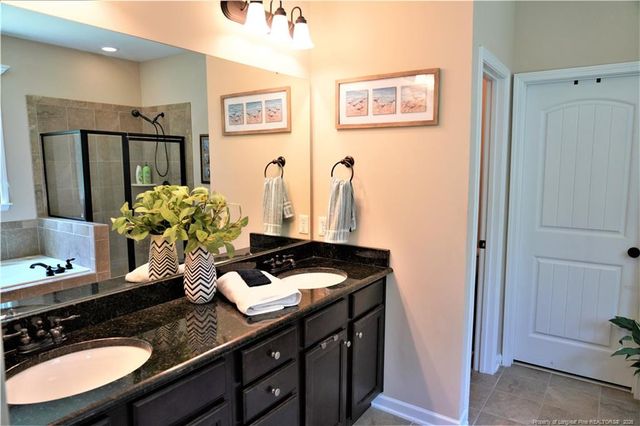 930 Old Vander Road, Fayetteville, NC 28312