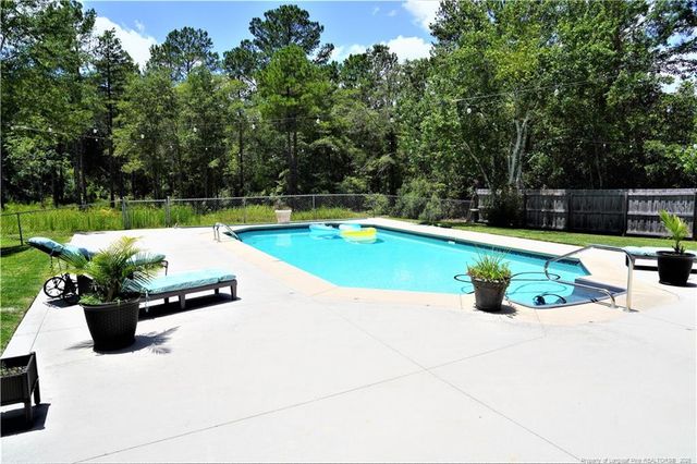 930 Old Vander Road, Fayetteville, NC 28312