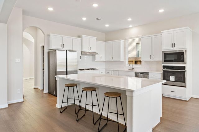 6131 Belleau Lake Drive, Katy, TX 77493