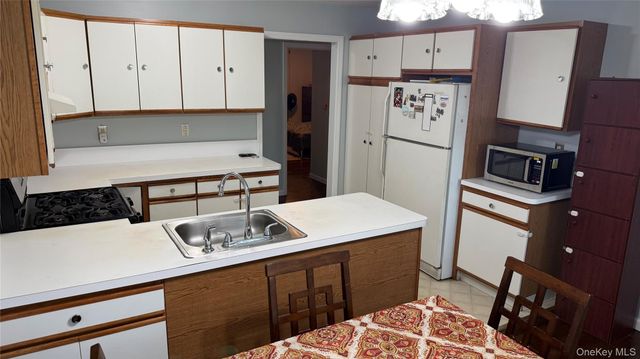 100 Dowd Street D-12, Haverstraw, NY 10927