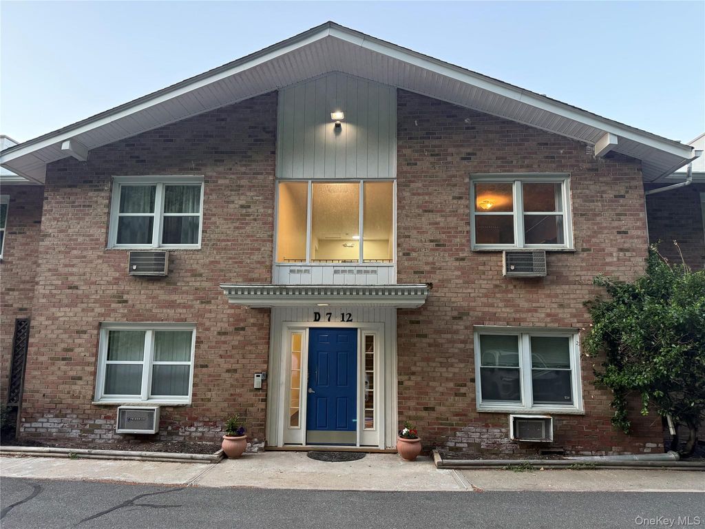 100 Dowd Street D-12, Haverstraw, NY 10927