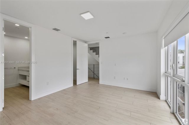 434 SW 10th St A, Miami, FL 33130