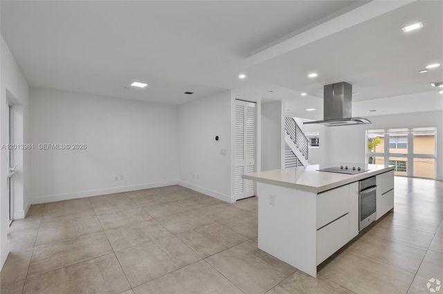 434 SW 10th St A, Miami, FL 33130