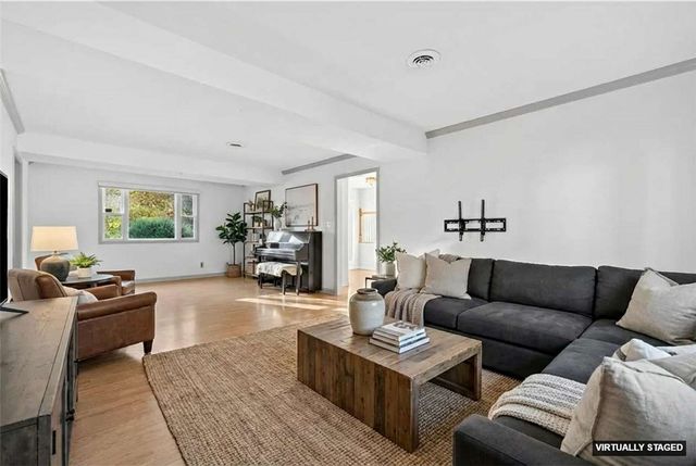 315 Arrowood Circle, Seneca, SC 29672