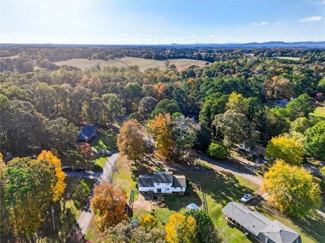 315 Arrowood Circle, Seneca, SC 29672