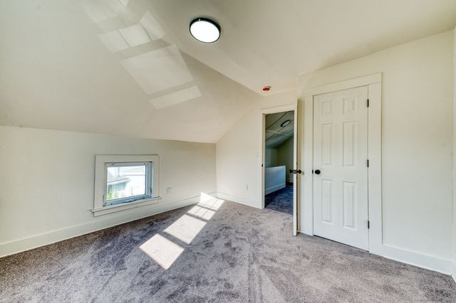 9 Hickory Street, Meriden, CT 06451