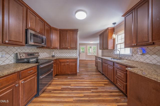 40 Ryans Lane, Clayton, NC 27520