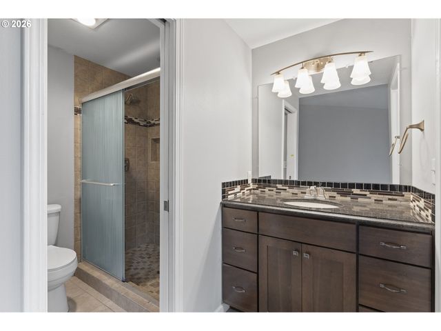 7945 Sw SORRENTO Rd, Beaverton, OR 97008