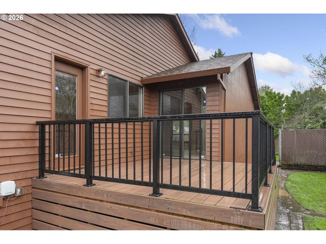 7945 Sw SORRENTO Rd, Beaverton, OR 97008