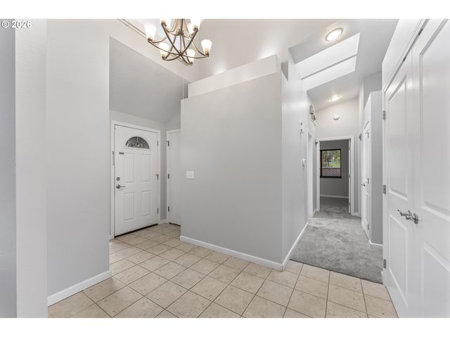 7945 Sw SORRENTO Rd, Beaverton, OR 97008