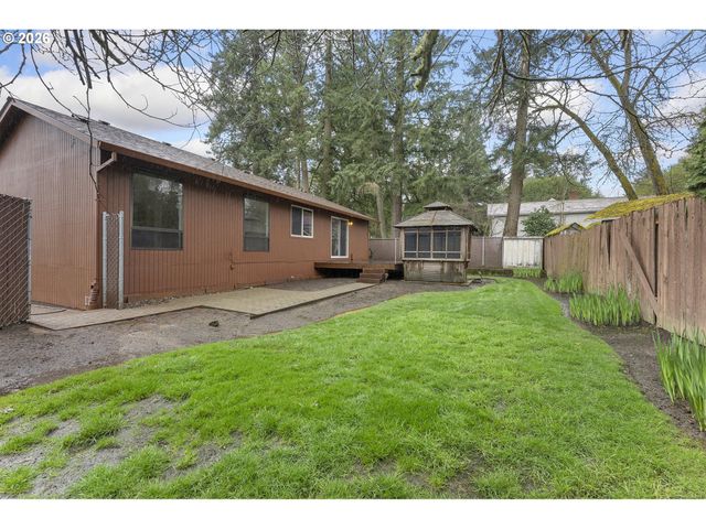 7945 Sw SORRENTO Rd, Beaverton, OR 97008