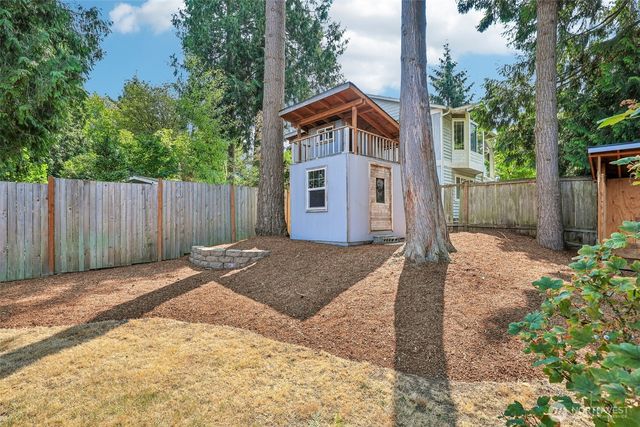 1025 NE 103rd Street, Seattle, WA 98125