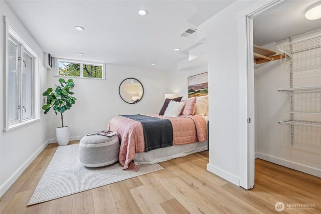 1025 NE 103rd Street, Seattle, WA 98125
