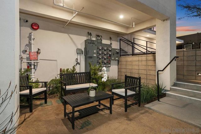 2015 Albatross St, San Diego, CA 92101