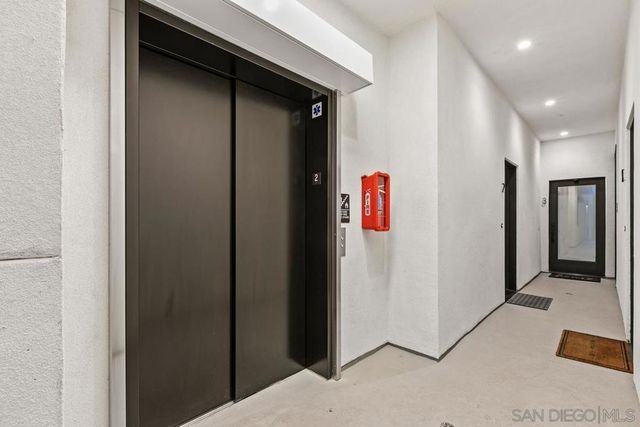 2015 Albatross St, San Diego, CA 92101