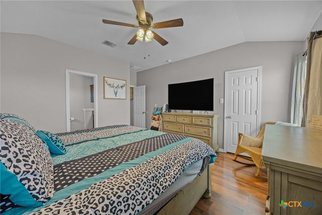 1513 Monte Vista Drive, Lockhart, TX 78644