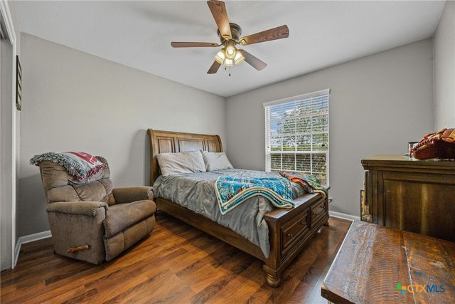 1513 Monte Vista Drive, Lockhart, TX 78644