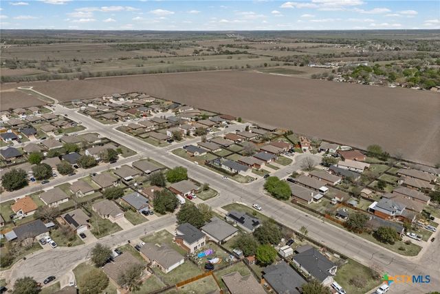 1513 Monte Vista Drive, Lockhart, TX 78644