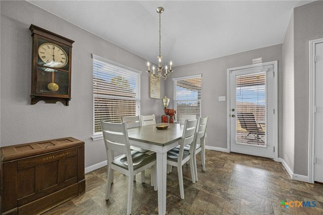 1513 Monte Vista Drive, Lockhart, TX 78644