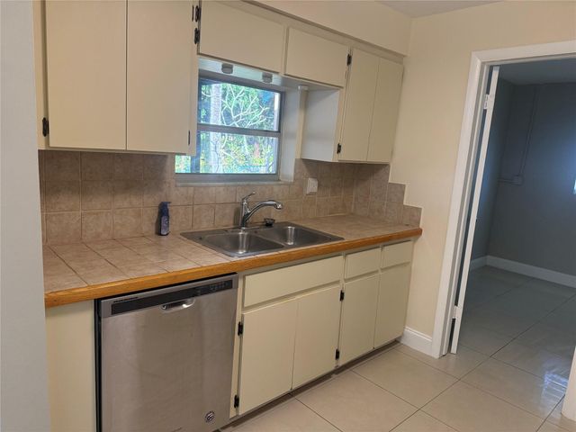 5141 SW 95th Avenue, Cooper City, FL 33328