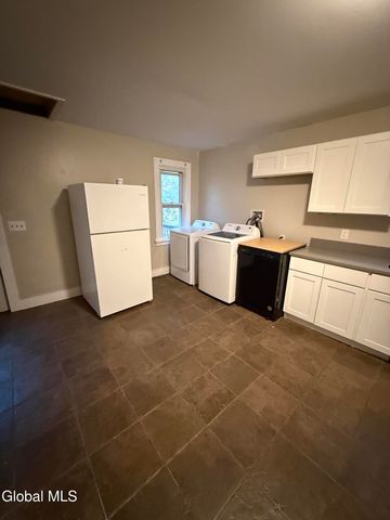 40 Spruce Street, Rensselaer, NY 12144