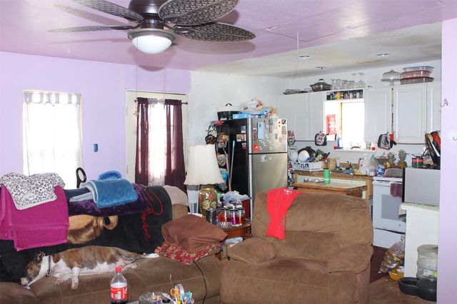 7115 W Hunter Drive, Hitchcock, TX 77563