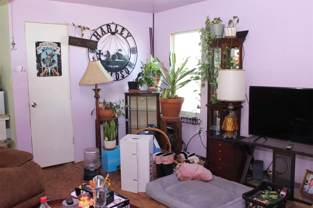 7115 W Hunter Drive, Hitchcock, TX 77563