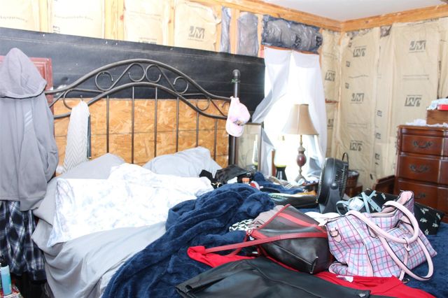 7115 W Hunter Drive, Hitchcock, TX 77563