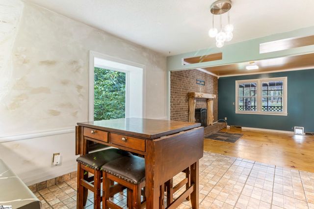 234 Country Glen, Pelzer, SC 29796