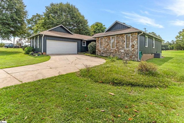 234 Country Glen, Pelzer, SC 29796