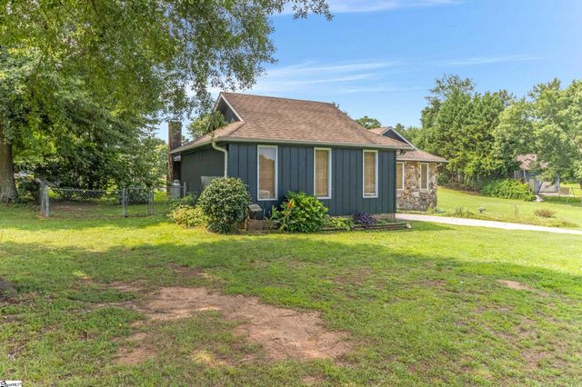 234 Country Glen, Pelzer, SC 29796
