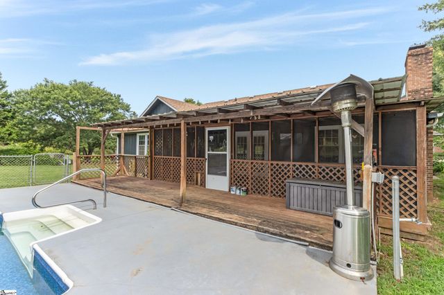 234 Country Glen, Pelzer, SC 29796