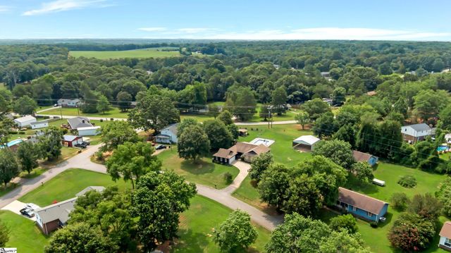 234 Country Glen, Pelzer, SC 29796
