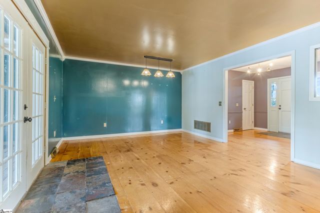 234 Country Glen, Pelzer, SC 29796