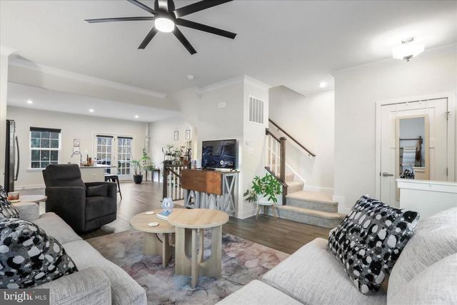 183 ONTARIO DR, Falling Waters, WV 25419