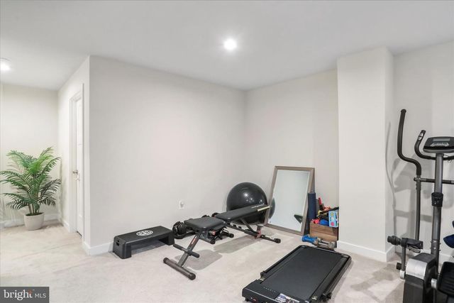 183 ONTARIO DR, Falling Waters, WV 25419