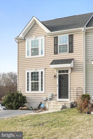 183 ONTARIO DR, Falling Waters, WV 25419