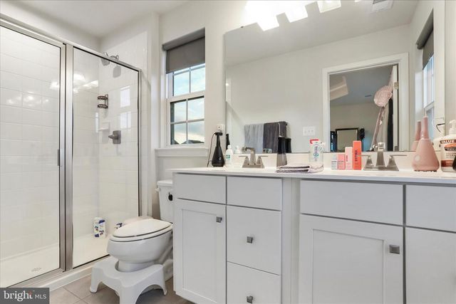 183 ONTARIO DR, Falling Waters, WV 25419