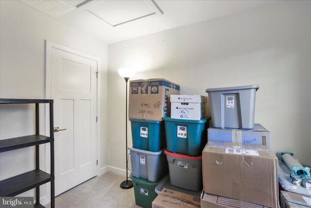 183 ONTARIO DR, Falling Waters, WV 25419