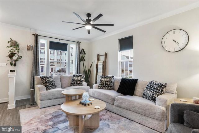 183 ONTARIO DR, Falling Waters, WV 25419