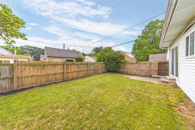 3321 Stone Street, Port Huron, MI 48060