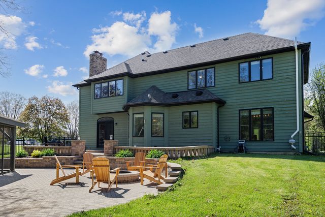 6N131 Old Homestead Road, St. Charles, IL 60175