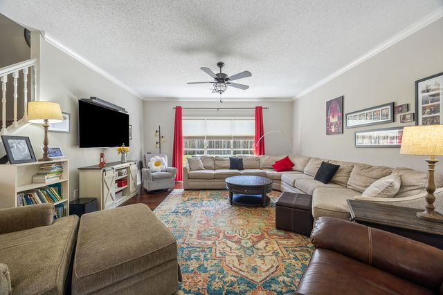 3383 N Southridge Drive, Fayetteville, AR 72703