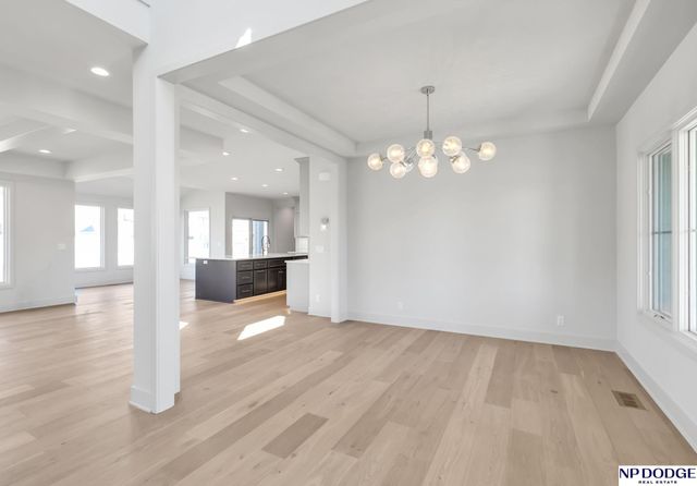 12620 S 78 Avenue, Papillion, NE 68046