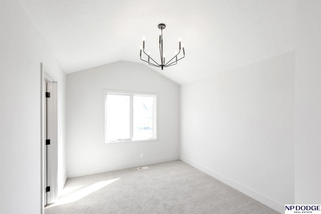 12620 S 78 Avenue, Papillion, NE 68046