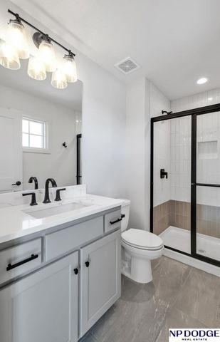 12620 S 78 Avenue, Papillion, NE 68046