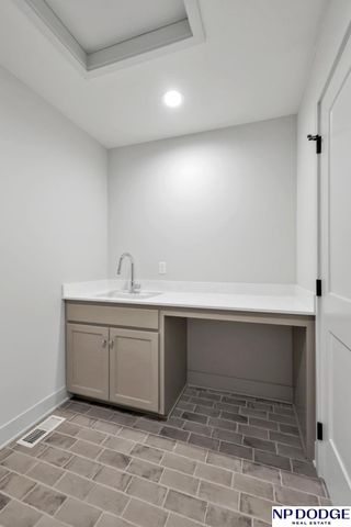 12620 S 78 Avenue, Papillion, NE 68046